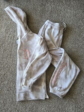Disneyland Resort Cream Tie-Dye Jogger Set with Pink Logo